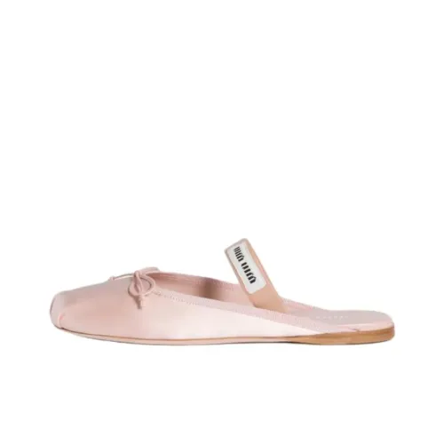 MIU MIU Slip Resistant Closed Toe Slippers Women's Pink