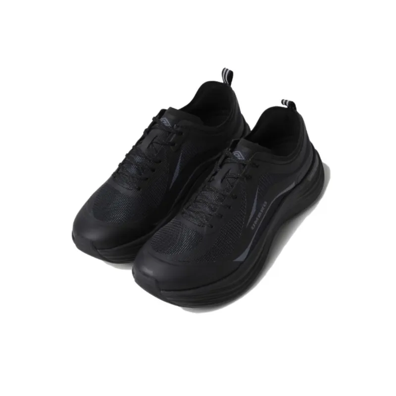 Umbro Anti Slip Wear Resistant Low Top Casual Shoes Unisex Black-1