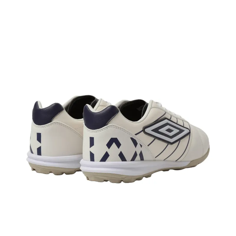 Umbro Anti Slip Wear Resistant Soccer Shoes Unisex White-2
