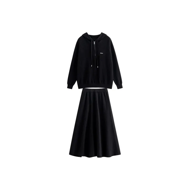 Initial Language Skirt Set Women's Black-0