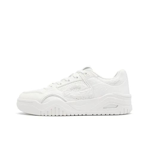 QIAODAN Coverage Take Resistant Balance Low Top Skateboard Shoes Women's Cloud Peak White