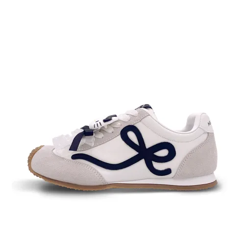 Hello CHEVRON White Abrasion Resistant Breathable Low Top Casual Shoes Women's White Gray Black