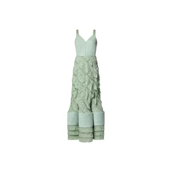 LOUIS VUITTON Mermaid Hem Flounce Gown