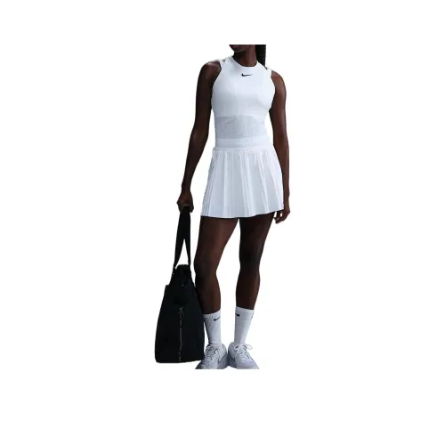 Nike Court Advantage Women's Dri FIT Pleated Tennis Skirt