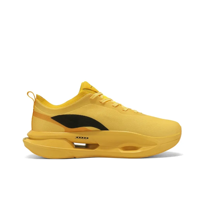 Animal Claws Slip Resistant And Abrasion Resistant Coverage Low Top Basketball Shoes Men's Yellow-2