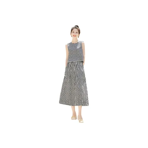 Cypress House Skirt Set Women's Black/Beige With Wave Pattern
