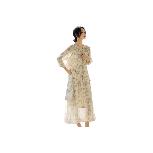 XWI Skirt Set Women's Beige With Light Ink Floral