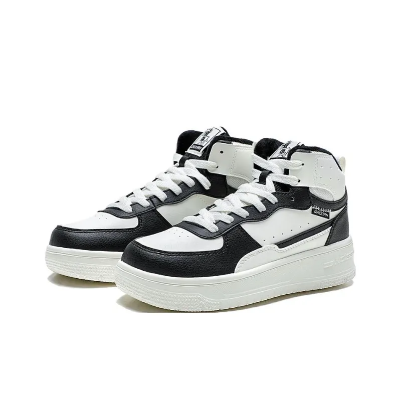QIAODAN Dry Anti Slip Wear Resistant High Top Skateboard Shoes Women's Black White-2