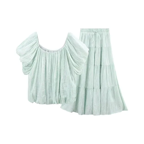 A Paradise For Awakening Skirt Set Women's Green