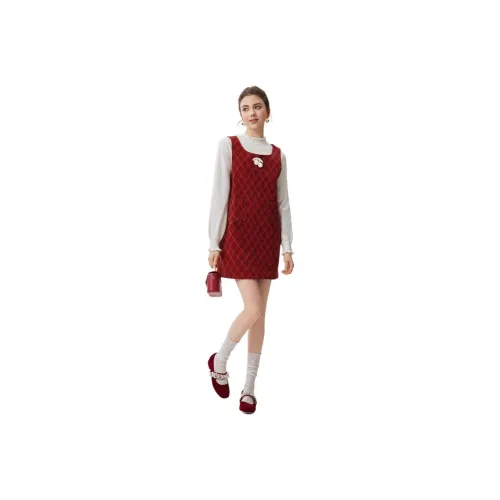 Love To Serve Skirt Set Women's Red Coffee Plaid