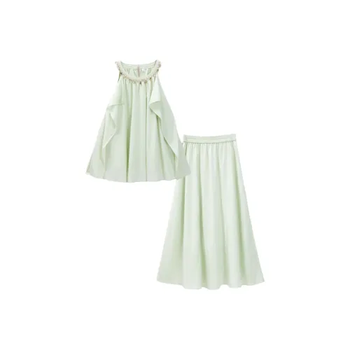 Love To Serve Skirt Set Women's
