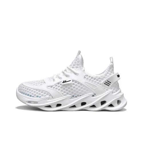 Warrior Abrasion Resistant, Breathable, Lightweight Low Top Chunky Sneakers Men's