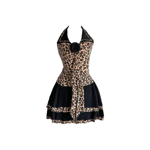 Udon House Two Piece Skirt Sets Women's Image Color