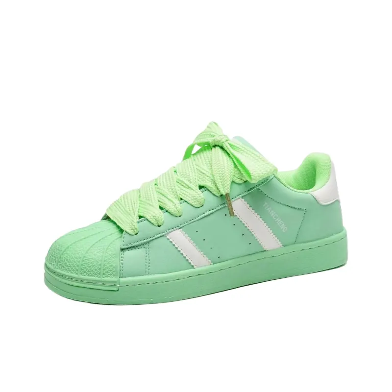 OAOQ Cushioning, Abrasion Resistant, Lightweight, And Breathable Low Top Skateboard Shoes Unisex-42