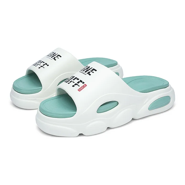 Le Drag Outerwear Slippers White Black-2