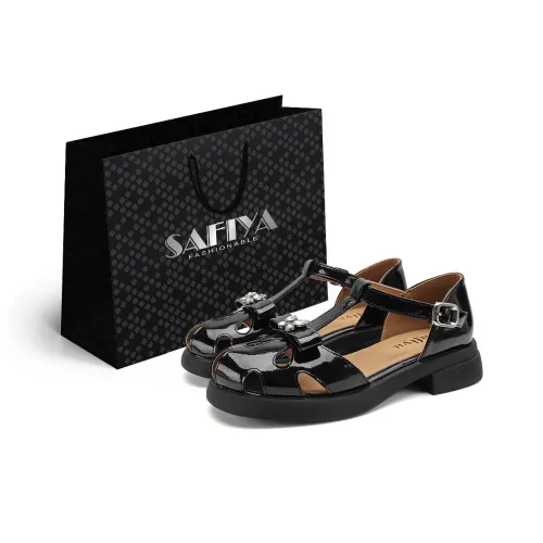 Safiya Chunky Heel High Heels Women's