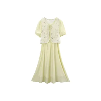 A Paradise For Awakening Skirt Set Women's Green