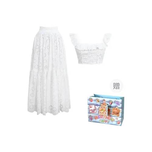 Gentle Welcome Skirt Set Women's White