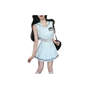 JECCI FIVE Skirt Set Women's White