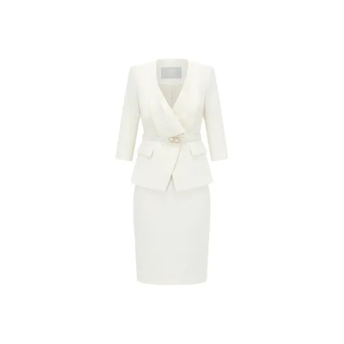 ONE SHALLOW Skirt Set Women's Beige