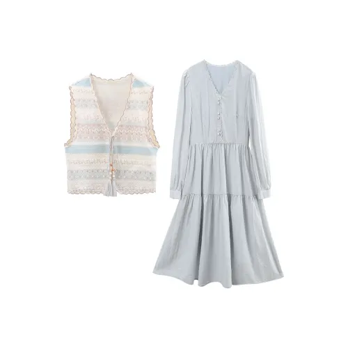 A Paradise For Awakening Skirt Set Women's Blue