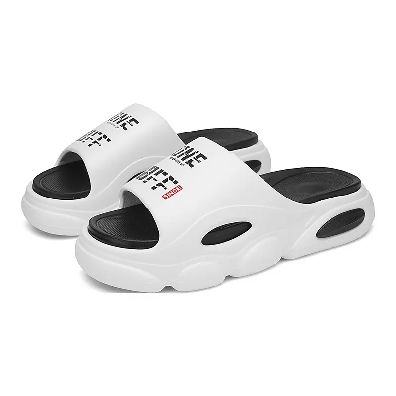 Le Drag Outerwear Slippers White Black-23