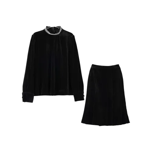 ONE SHALLOW Skirt Set Women's Black
