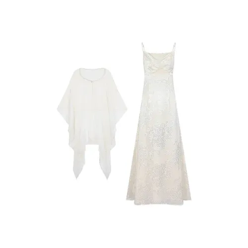Udon House Two Piece Skirt Sets Women
s