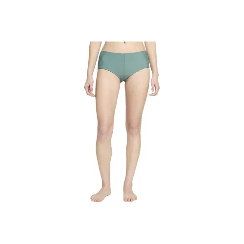 Nike Hydralock Fusion Women's Cheeky Kick Short