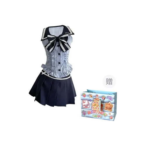 Gentle Welcome Skirt Set Women's
