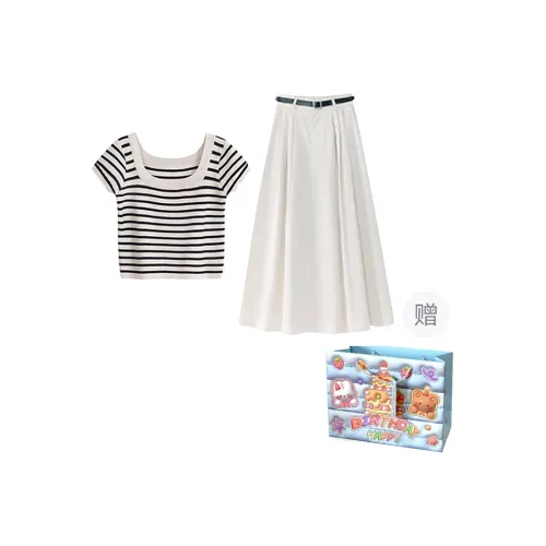Gentle Welcome Skirt Set Women's