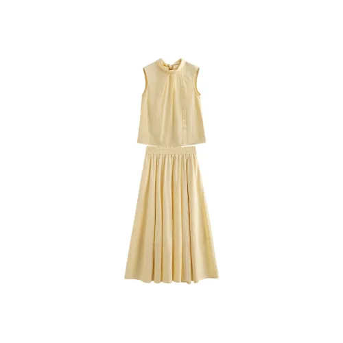 Initial Language Skirt Set Women's Light Yellow