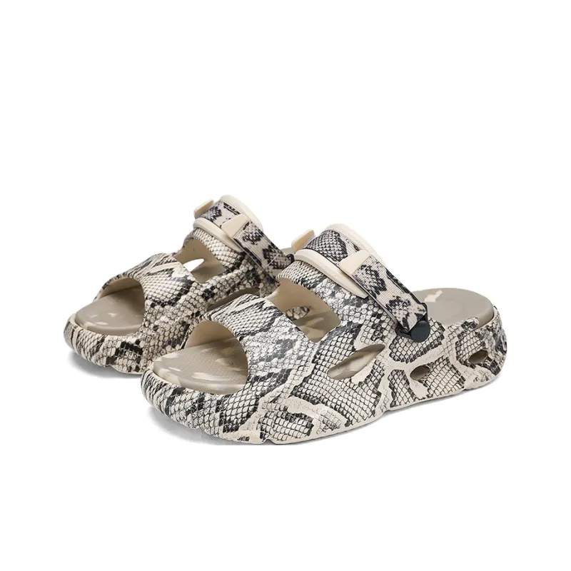 Budding Bear Beach Sandals Unisex-1