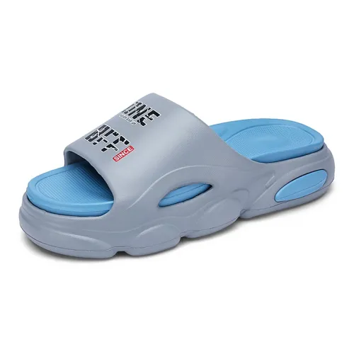 Le Drag Outerwear Slippers White Black