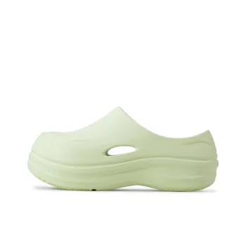 REEMUSTERED Quick Dry Closed Toe Slippers Women's Light Green