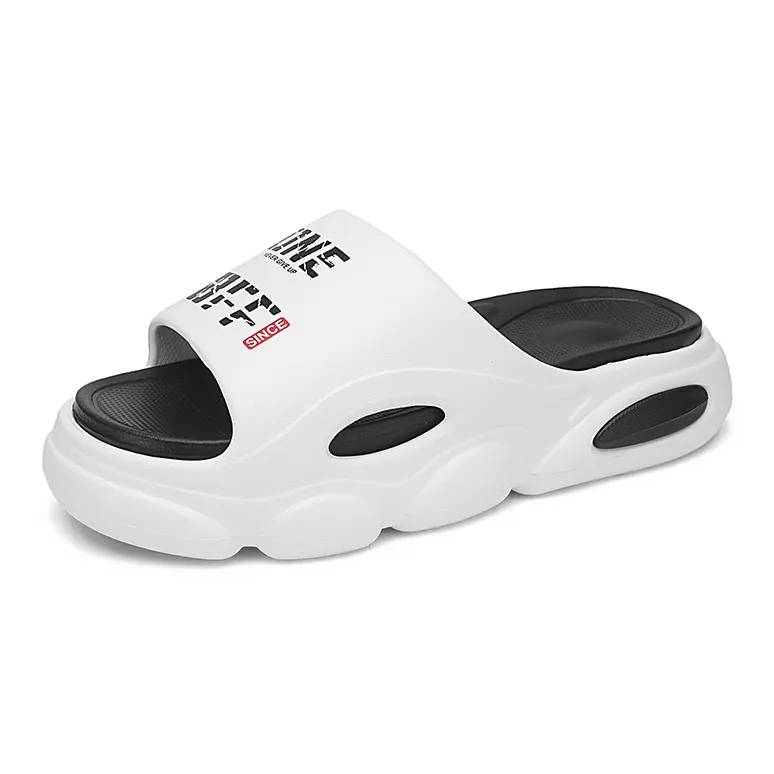 Le Drag Outerwear Slippers White Black-21