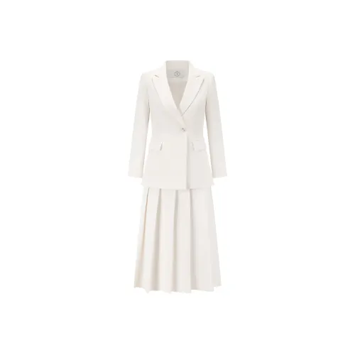 ONE SHALLOW Skirt Set Women's White