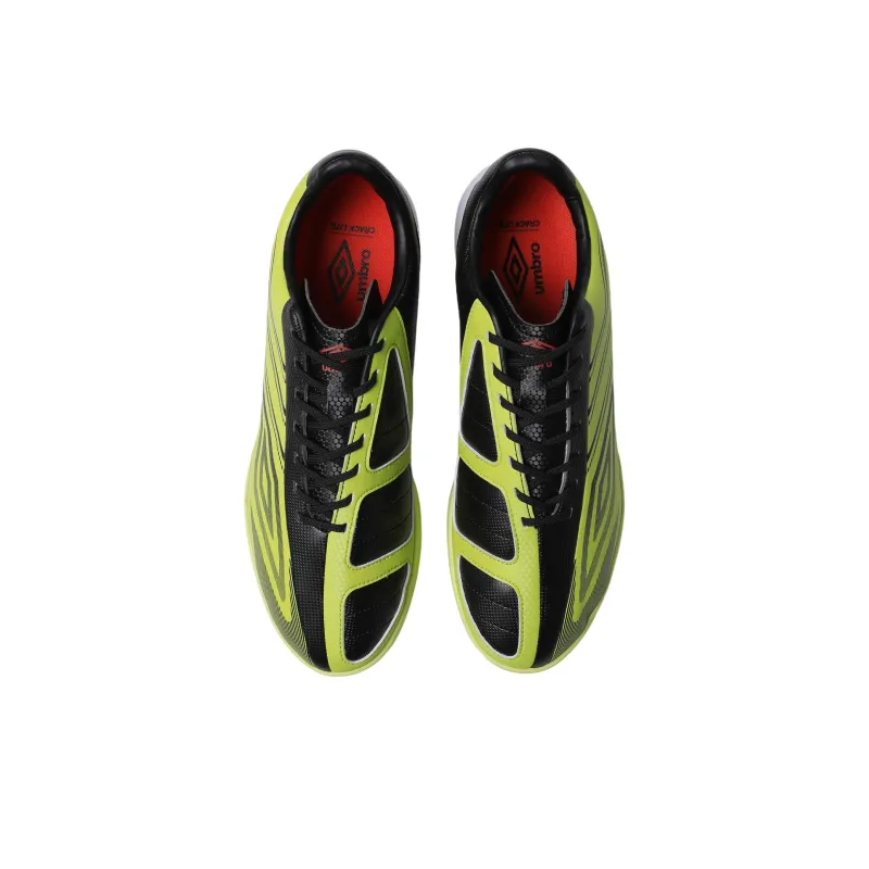 Umbro Anti Slip Wear Resistant Soccer Shoes Unisex Yellow-3