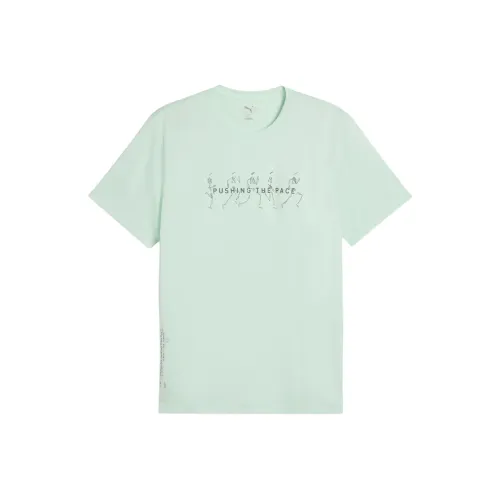 PUMA GRAPHICS RUNNING ILLUSTRATION PUSHING THE PACE T Shirt Men's Ice Blue