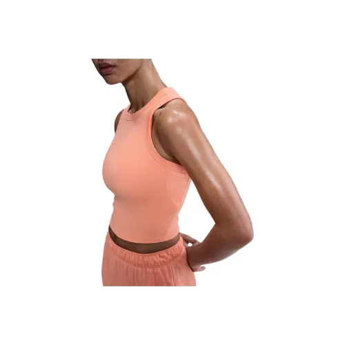 Nike One Fitted Women's Dri FIT Cropped Tank Top