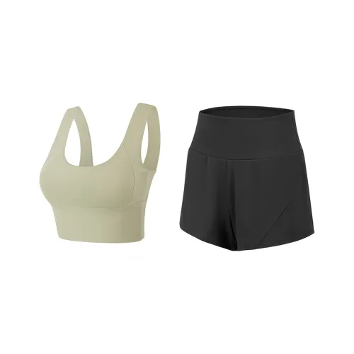 The New Age Family Fitness Set Women's