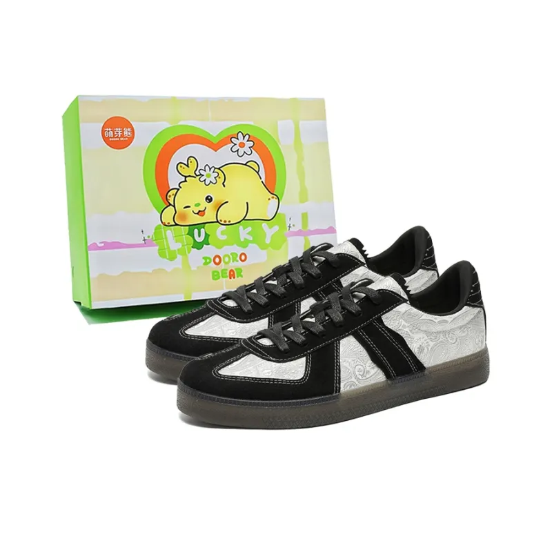 Budding Bear Anti Slip Wear Resistant Low Top Skateboard Shoes Men's White Black-0