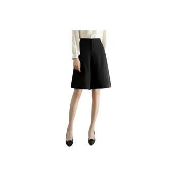 Love Elaine Summer Cargo Shorts Women's Black