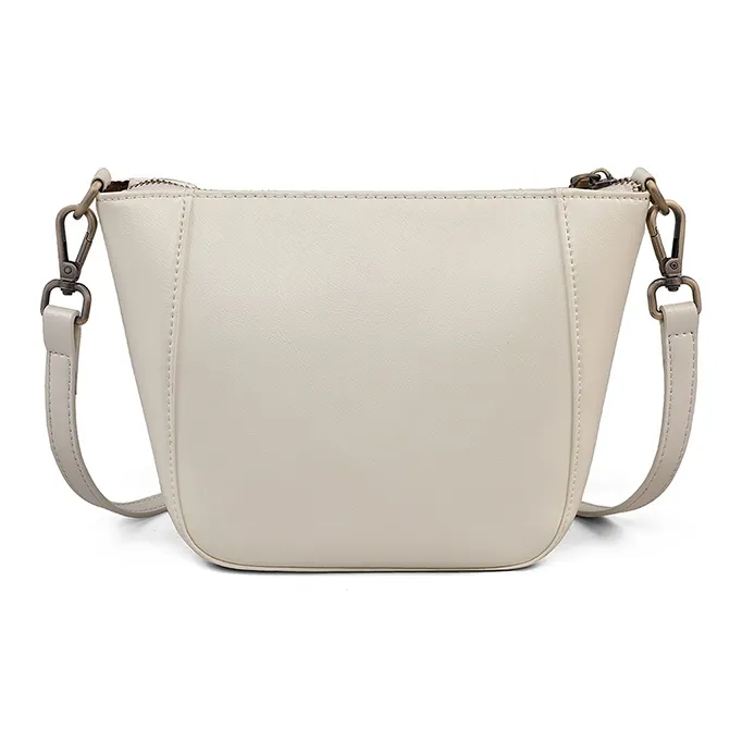 EBLAN Cow Leather Shoulder Bag, Crossbody Bag, Bucket Bag Regular Women's Ecru-5