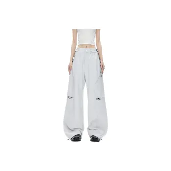 The New Age Family Cargo Pants Women's