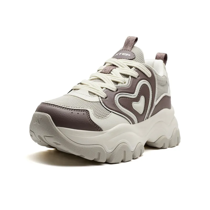 XTEP Hi 6 Shoes Wear resistant And Lightweight Low Top Casual Shoes Women's Agarwood Umber-1