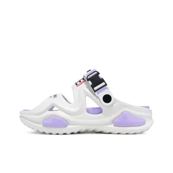 Budding Bear Beach Sandals Unisex