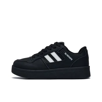 VKOI 1999 Non slip Lightweight Low Top Skateboard Shoes Women's Black