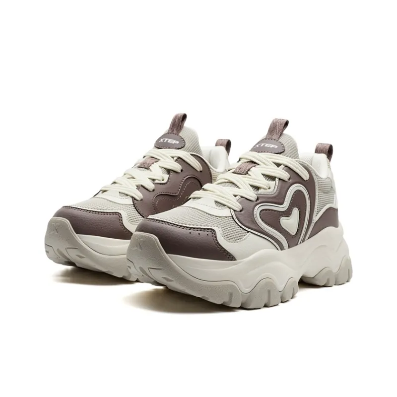 XTEP Hi 6 Shoes Wear resistant And Lightweight Low Top Casual Shoes Women's Agarwood Umber-2