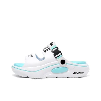 Budding Bear Beach Sandals Unisex